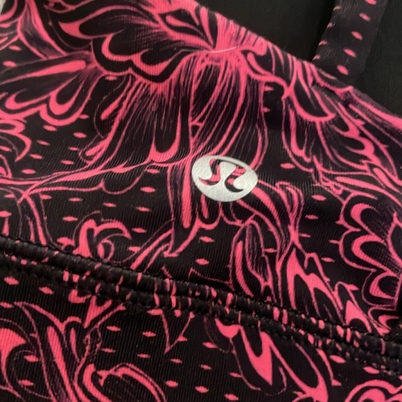Lululemon sports bra lot size 4 - Picture 8 of 16